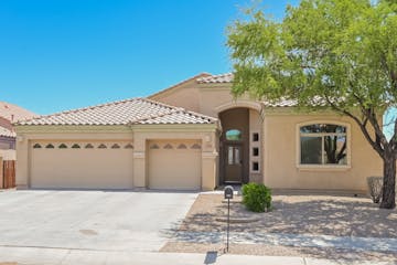 7577 S GRANITE HILL DR TUCSON, AZ 85757